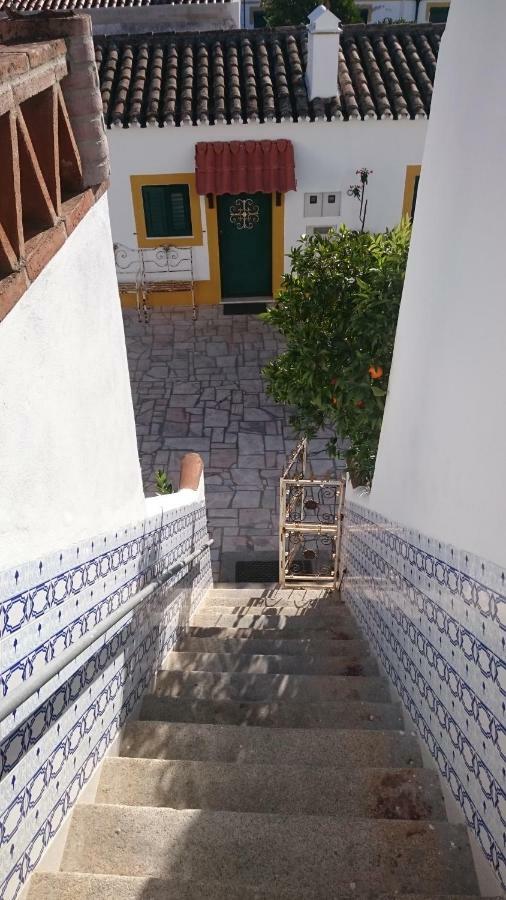Casa Vitoria Guest House เอโวรา ภายนอก รูปภาพ