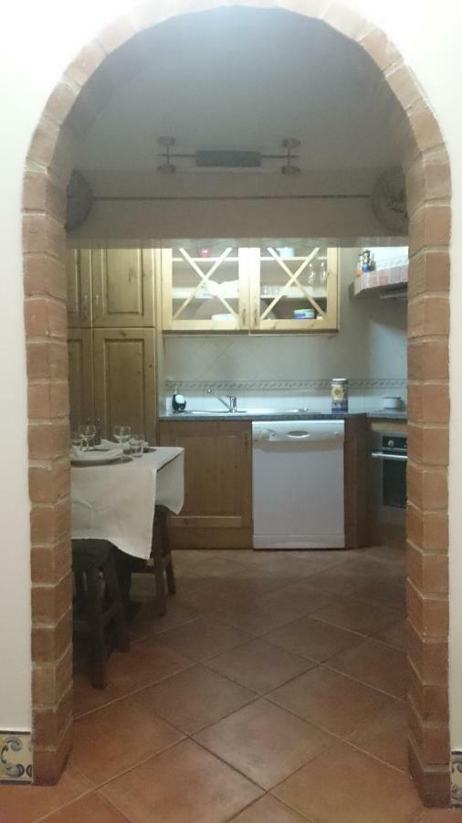 Casa Vitoria Guest House เอโวรา ภายนอก รูปภาพ